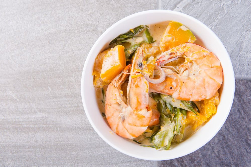 Shrimps in coconut milk